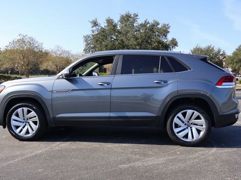 Used 2023 Volkswagen Atlas Cross Sport SE w/ Panoramic Sunroof Package image 5