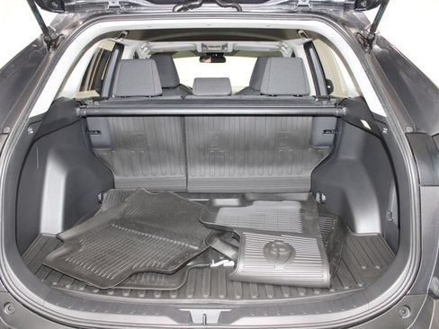 Used 2025 Toyota RAV4 LE AWD/4WD image 14