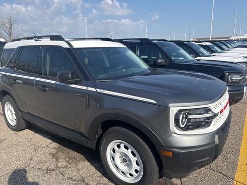 New 2025 Ford Bronco Sport Heritage w/ Convenience Package AWD/4WD image 6