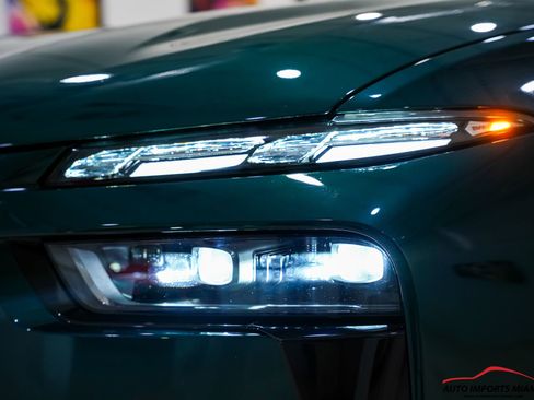 Used 2025 BMW ALPINA XB7 image 35