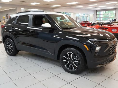New 2026 Chevrolet TrailBlazer ACTIV w/ Convenience Package FWD image 13