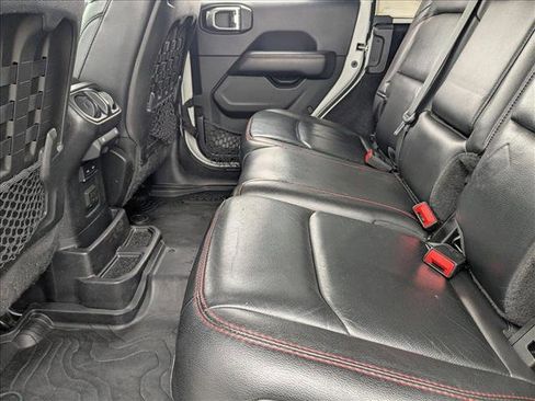 Used 2019 Jeep Wrangler Unlimited Rubicon image 17