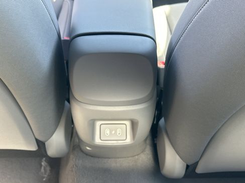 New 2026 Hyundai Elantra Sport FWD image 14