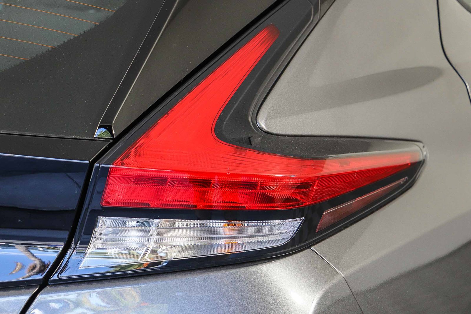 Used 2025 Nissan Leaf S FWD image 9