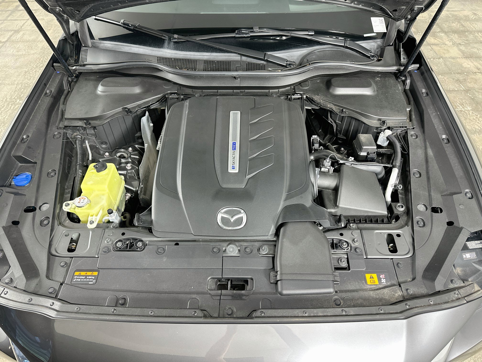 Used 2024 MAZDA CX-90 Plug-In Hybrid w/ Premium Pkg AWD/4WD image 37
