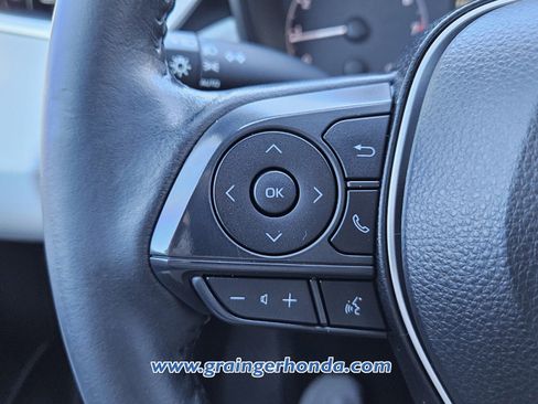 Used 2023 Toyota Corolla SE image 19