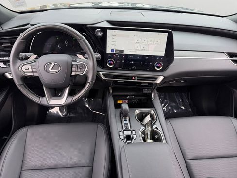 Used 2025 Lexus RX 350 Premium image 11