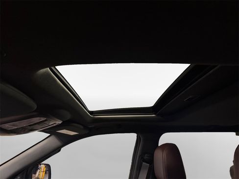 Used 2024 Dodge Durango GT image 23