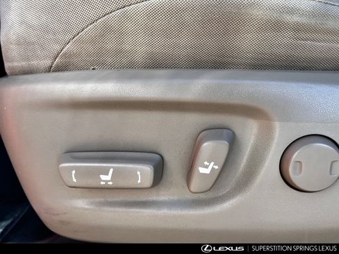 Used 2016 Toyota 4Runner SR5 image 32