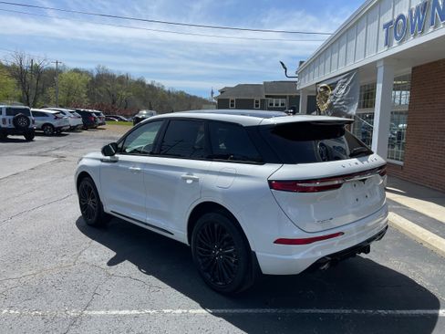 Used 2024 Lincoln Corsair AWD w/ Equipment Group 101A image 7