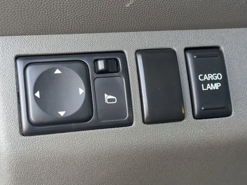 Used 2019 Nissan Frontier SV image 16