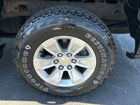 Used 2020 Chevrolet Silverado 1500 LT image 28