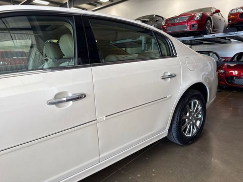 Used 2011 Buick Lucerne CXL image 40