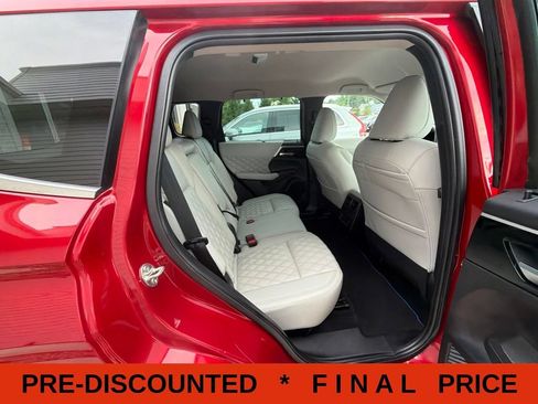 Used 2023 Mitsubishi Outlander SEL AWD/4WD image 56