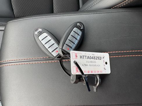 Used 2022 Nissan Altima 2.5 SR FWD image 29