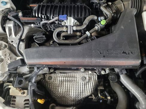 Used 2018 Nissan Rogue SV w/ Premium Package image 30