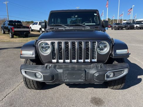 Used 2021 Jeep Wrangler Unlimited Sahara image 2