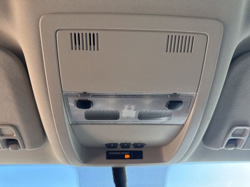 Used 2011 Chevrolet Silverado 2500 LT w/ Interior Plus Package image 28