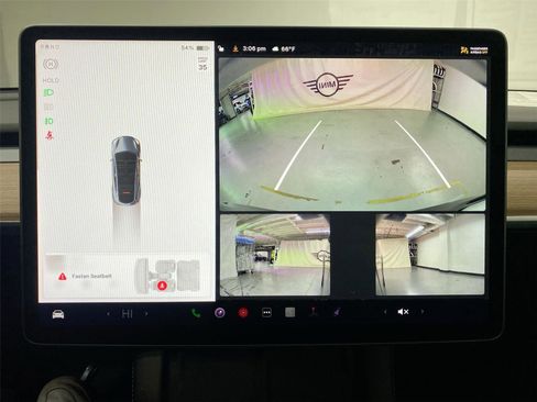 Used 2022 Tesla Model Y Long Range image 28