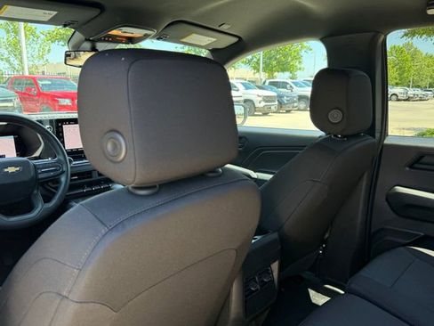 Used 2025 Chevrolet Colorado W/T w/ WT Custom Package RWD image 24