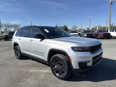 New 2025 Jeep Grand Cherokee L Limited w/ Trailer Tow Package image 1