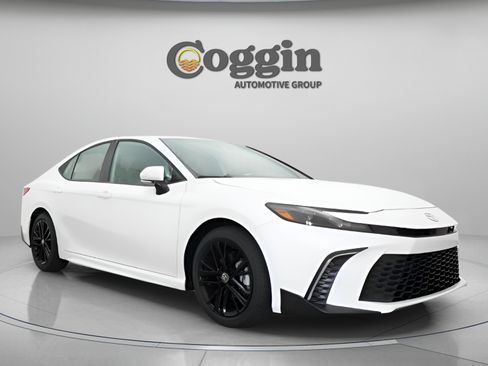 Used 2026 Toyota Camry SE w/ Multimedia Upgrade Package FWD image 29