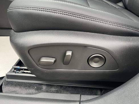 New 2026 Chevrolet Blazer EV LT image 12