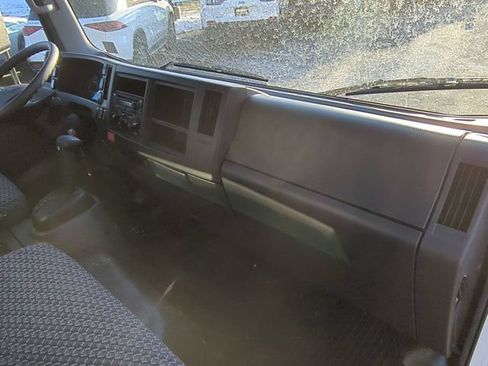 Used 2024 Chevrolet Low Cab Forward 5500XG RWD image 26