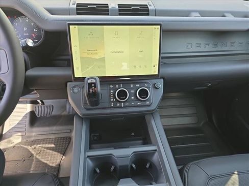 Used 2026 Land Rover Defender 110 S AWD/4WD image 21