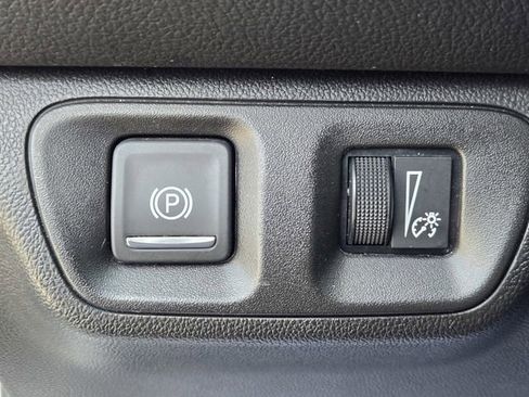 Used 2023 GMC Acadia SLT image 19