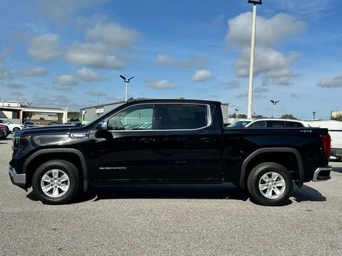 Used 2024 GMC Sierra 1500 SLE image 23