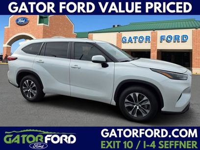 Used 2023 Toyota Highlander XLE