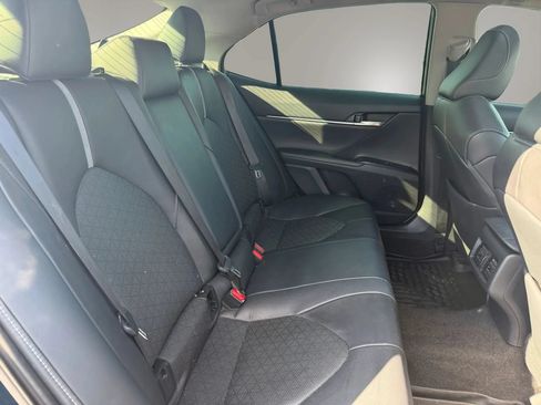 Used 2019 Toyota Camry XSE FWD image 37