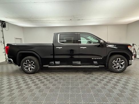 New 2026 GMC Sierra 1500 SLT w/ SLT Premium Package AWD/4WD image 9