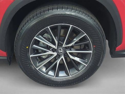 Used 2025 Lexus NX 250 FWD w/ Towing Package (2000 Lbs) image 25