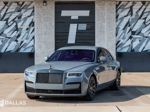 Used 2023 Rolls-Royce Ghost Black Badge w/ Black Badge Ghost Package image 6
