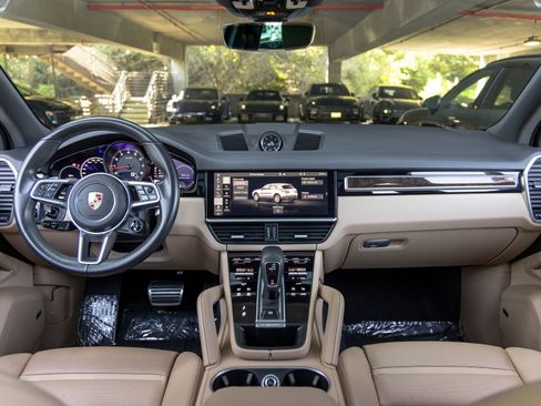 Certified 2021 Porsche Cayenne S AWD/4WD image 41