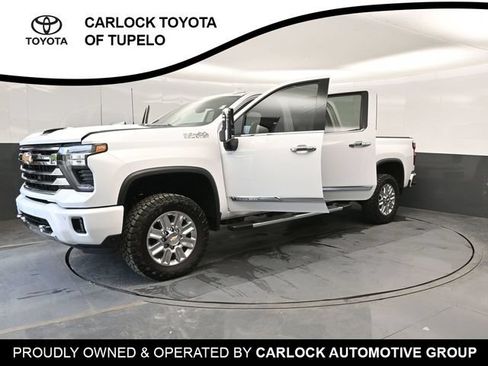 Used 2025 Chevrolet Silverado 2500 High Country w/ High Country Premium Package AWD/4WD image 55