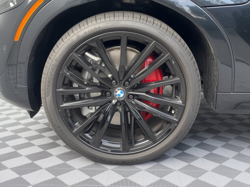 Used 2025 BMW X6 xDrive40i w/ Climate Comfort Package AWD/4WD image 13