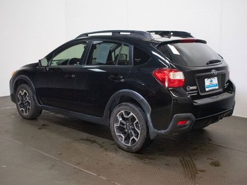Used 2017 Subaru Crosstrek 2.0i Premium AWD/4WD image 6