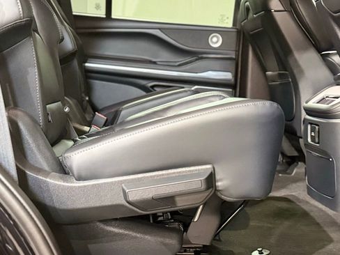 New 2026 Lincoln Navigator Reserve w/ Jet Appearance Package AWD/4WD image 66