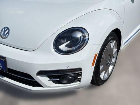 Used 2019 Volkswagen Beetle 2.0T SE w/ SE Premium Package image 11