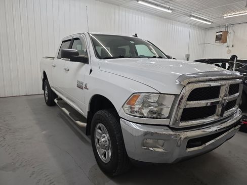 Used 2015 RAM 2500 SLT w/ Luxury Group image 15