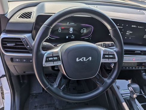 Used 2025 Kia Telluride S AWD/4WD image 23