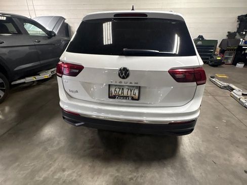Used 2022 Volkswagen Tiguan SE FWD image 9