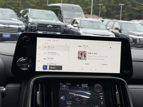 Used 2025 Lexus LX 700h Overtrail image 10