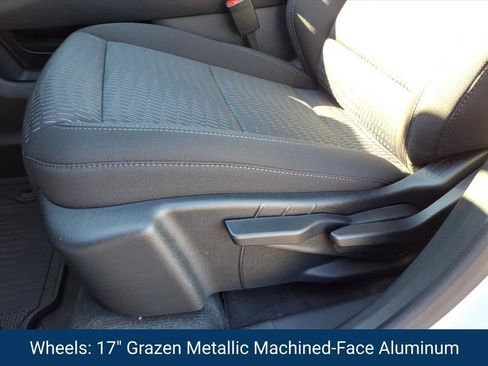 New 2026 Chevrolet Equinox LT w/ Safety and Technology Package image 17