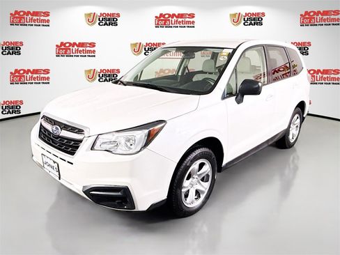 Used 2017 Subaru Forester 2.5i image 11