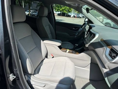 Used 2019 GMC Acadia SLE FWD image 30
