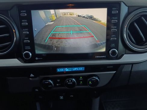 Used 2022 Toyota Tacoma SR5 image 9